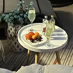 Fox Apartment *